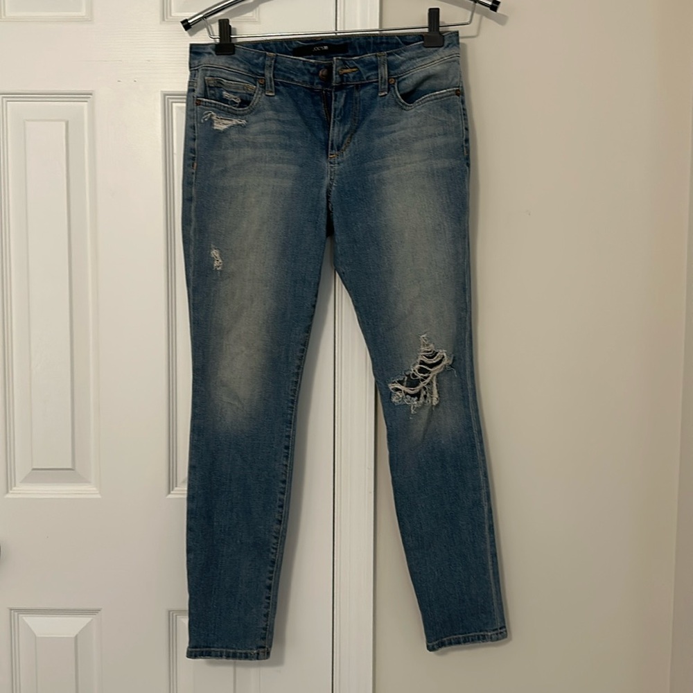 Joes size 27 skinny ankle jeans. Medium wash distressed